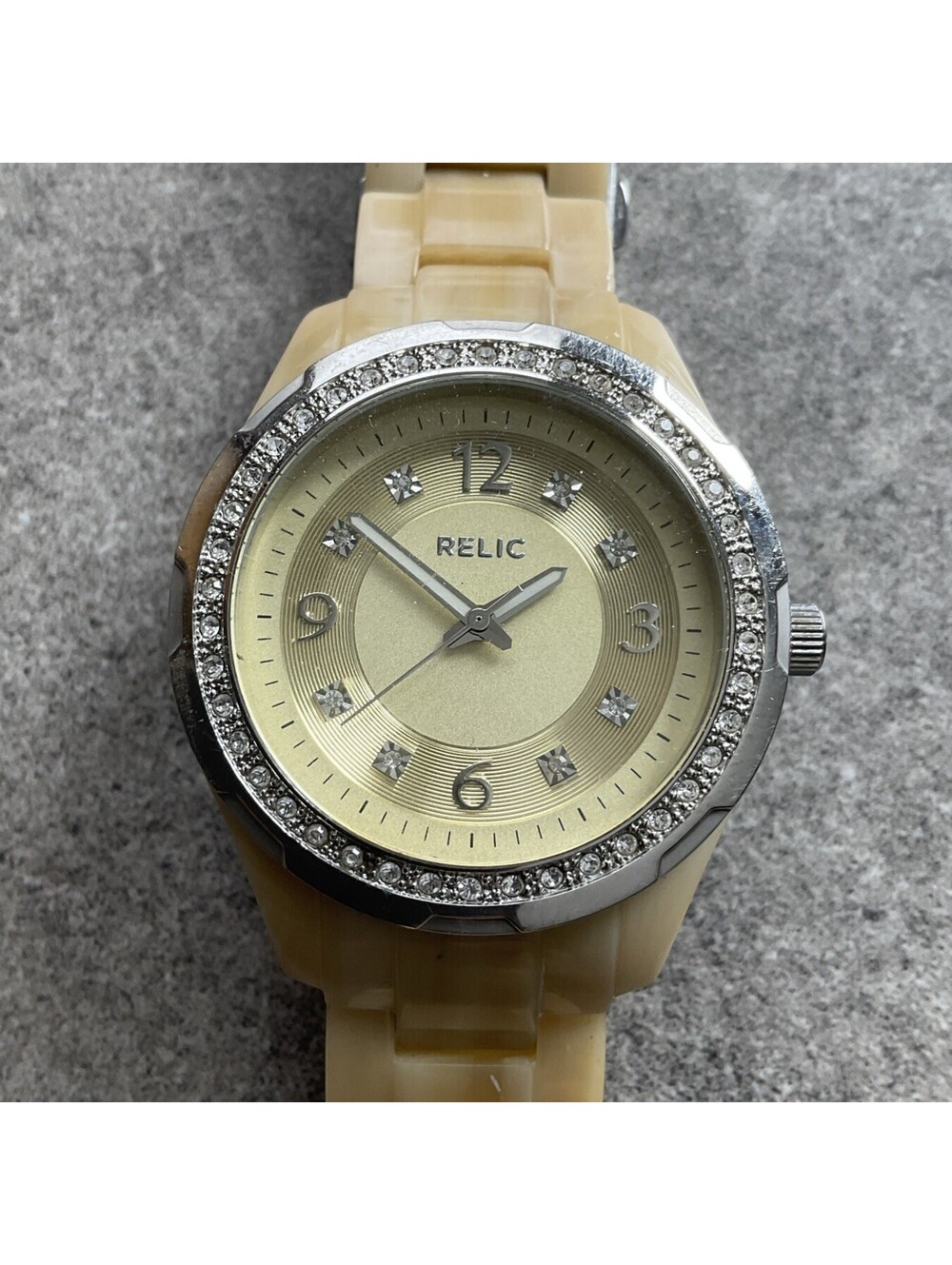 Relic Watch Women 38mm Silver Tone Faux Ivory Horn Case And Band ZR11903 A7